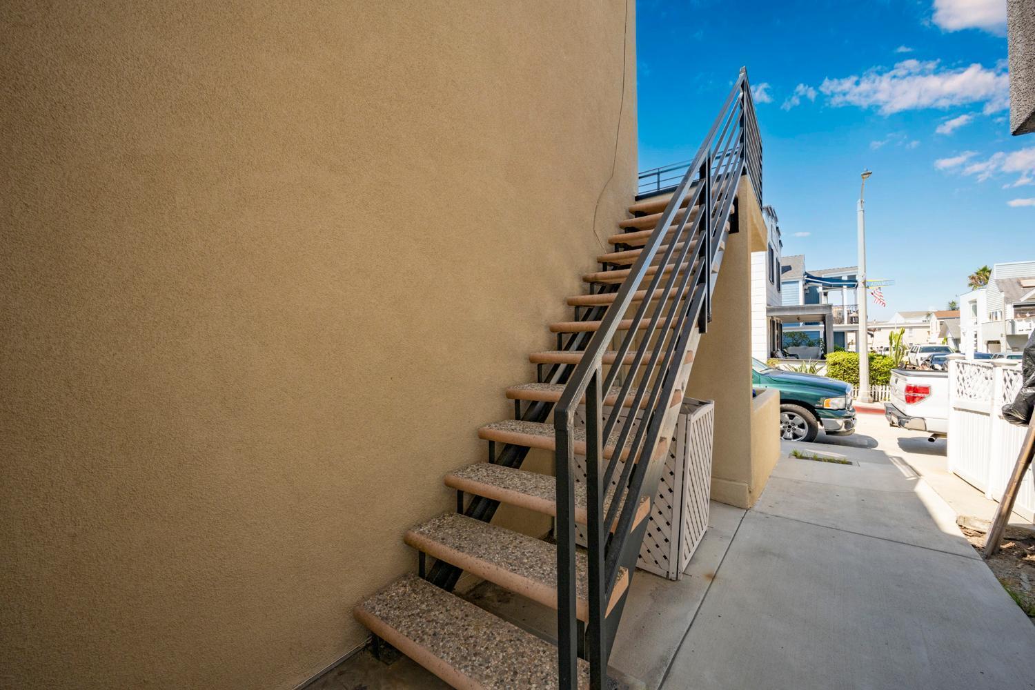 3 Bedroom Luxury Home Steps To Balboa Fun Zone Newport Beach Exterior photo